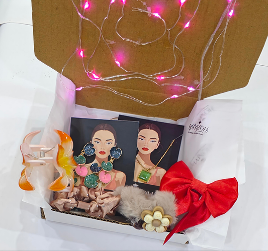 Curated Jewelry & Accessory Gift Set 1