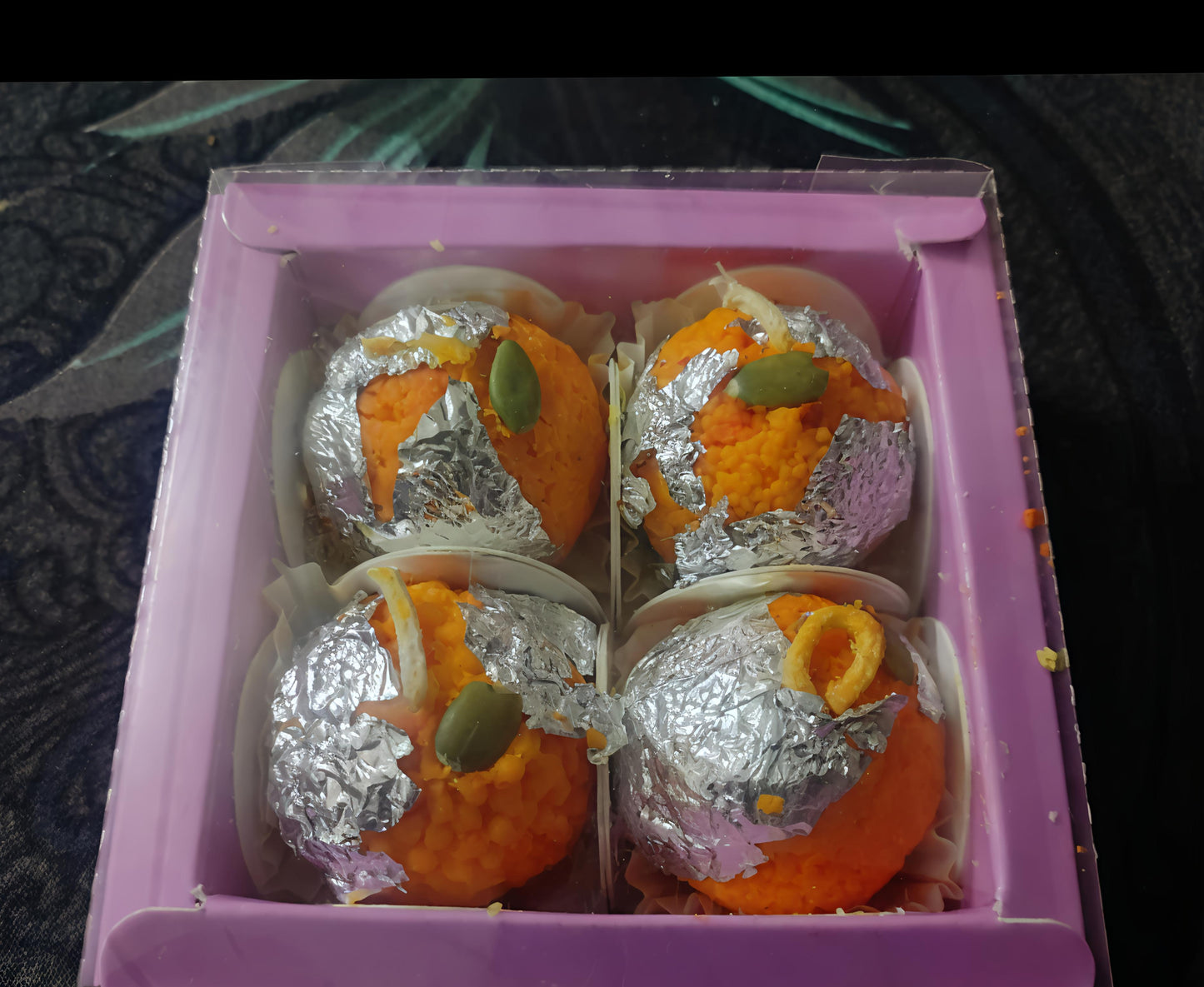 Boondi Candle -Set of 4